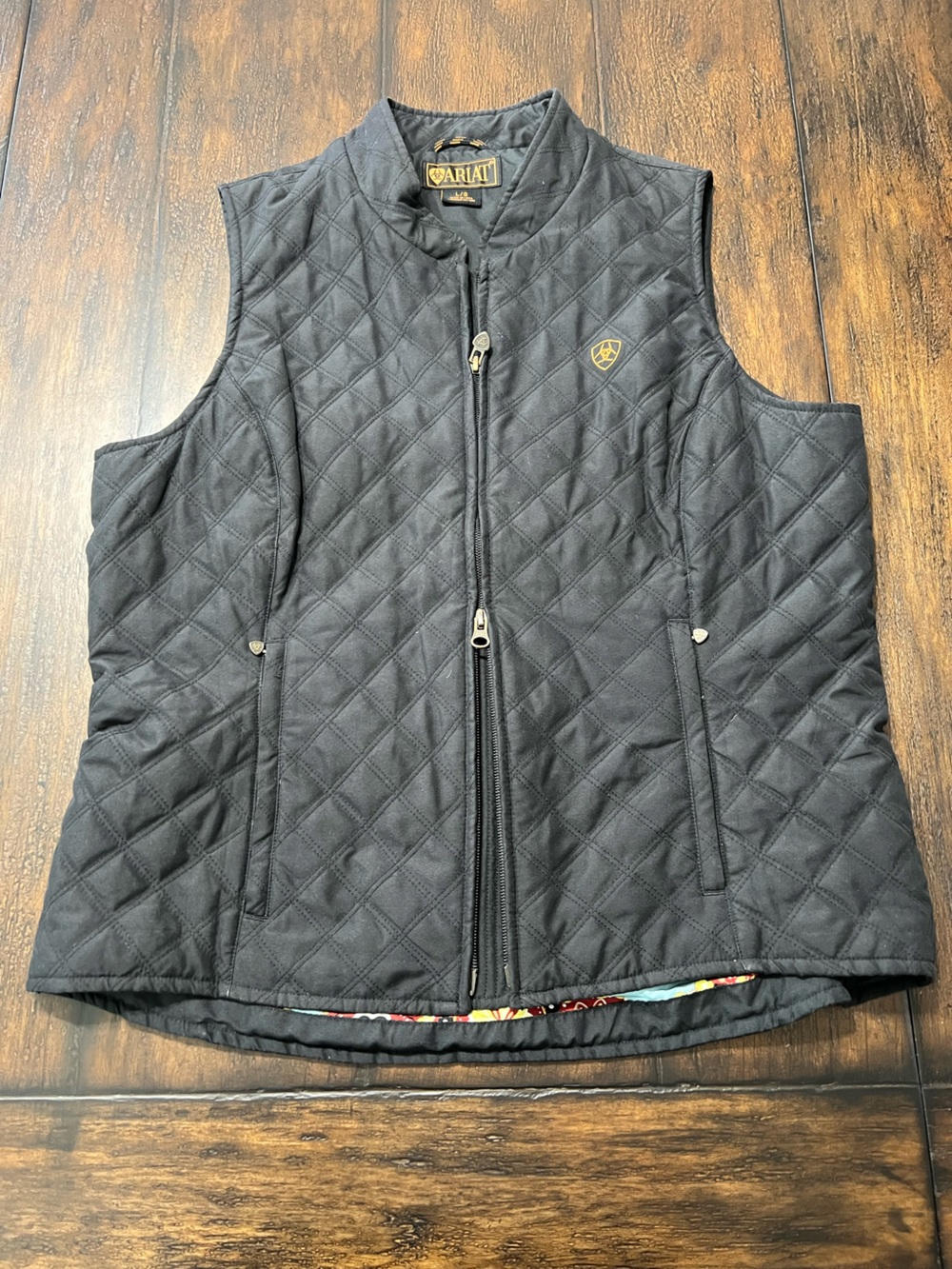 Ariat Women's Quilted Black Vest Full Zip Sleeveless Pockets Lined Size Large